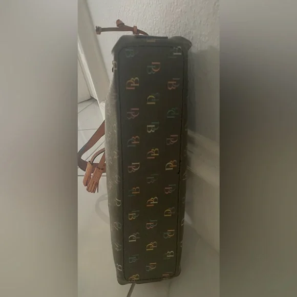 Dooney & Bourke Vintage Brown and Tan Signature Series Collection Shoulder Bag - Picture 3 of 16